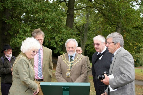 Left to right: Mayoress Mrs. Ruth Lee , Mathew Rawlings, Mayor of Darlington – Councillor Gerald Lee, Peter Longfoot, Dick Eastwood