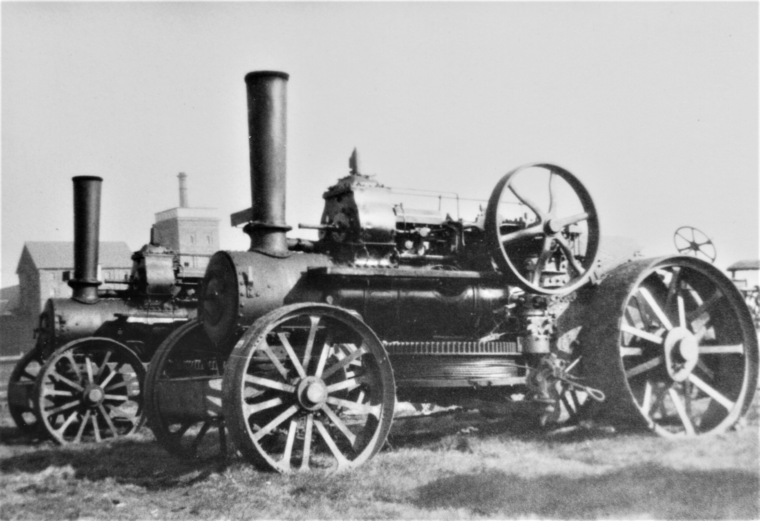 Fowler BB1 class 15154 and 15155 of 1918, Lot 299 at the Ward & Dale Sale on 10 March, 1939, Sleaford. The Maltings in the background. B.D. Stoyel negative. Does anyone have more information? Click on the image to view the full size photo 