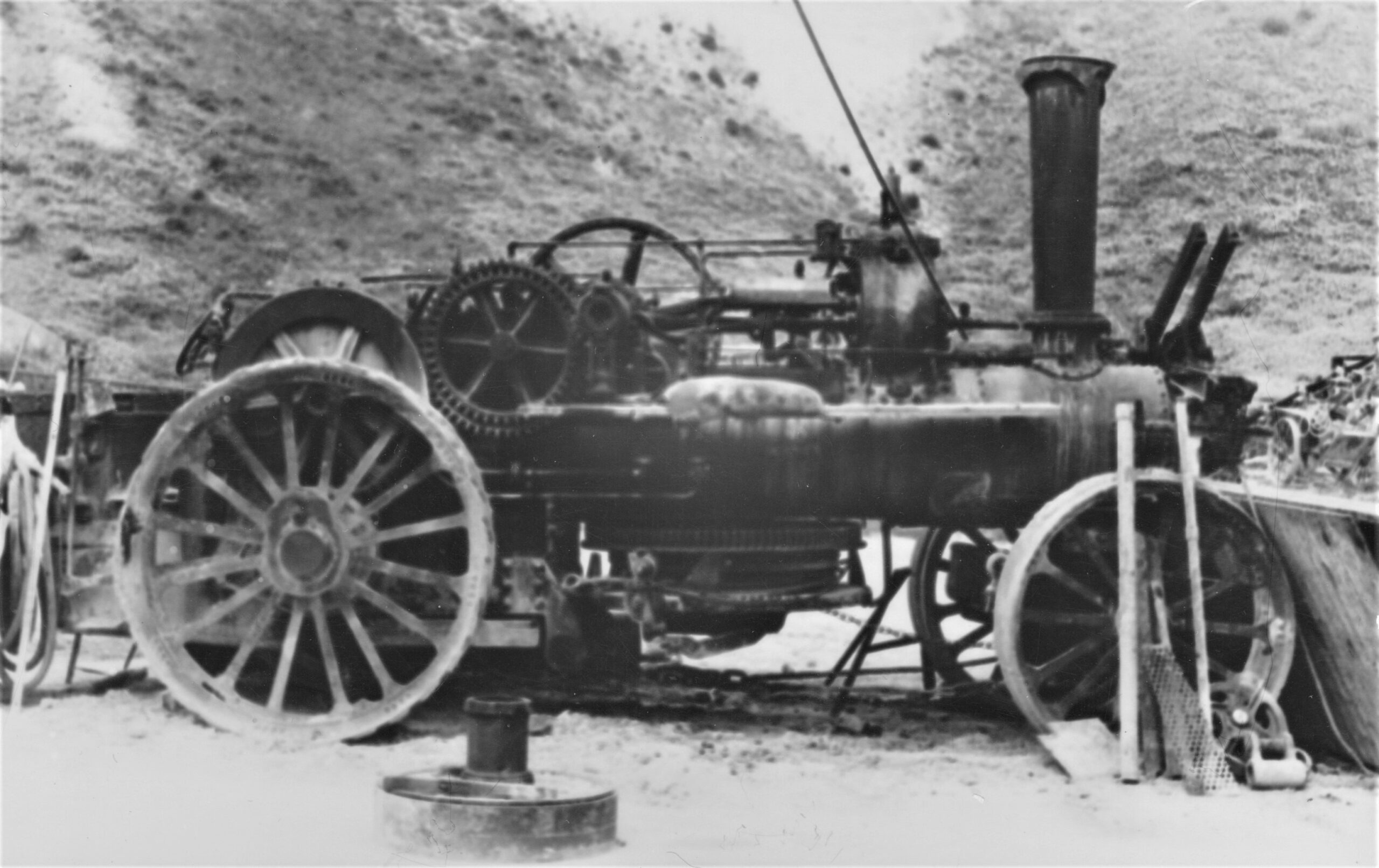 ROL061 - This engine is yet to be identified. No notes accompanied the photo